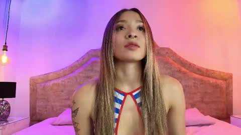 Snapshot of victoria_adams14 chatting on 03.25.26 Victoria for you online show from 03.25.26