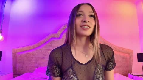 Snapshot of victoria_adams14 chatting on 04.06.26 Victoria for you online show from 04.06.26