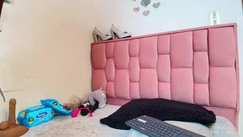 Victoria online show from 04.09.26