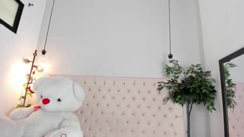 Victoria online show from 06.01.26