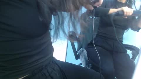 Victoria online show from 02.16.26