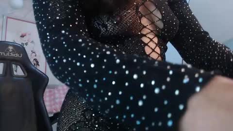 Victoria online show from 04.07.26