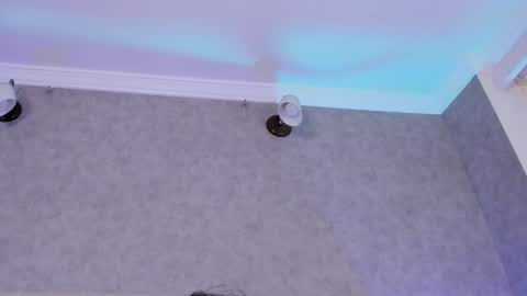  Victoria Lozano  online show from 12.19.24