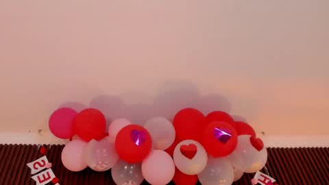  Victoria Lozano  online show from 02.20.25