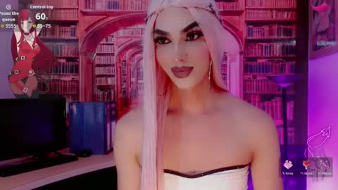 Snapshot of victoria_kastelo chatting on 05.18.26 Victoria online show from 05.18.26
