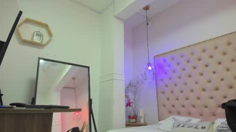 victoria_kitt online show from 07.04.26