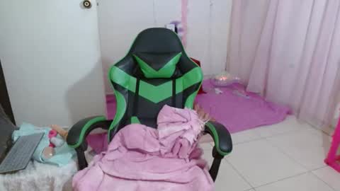 VICKY online show from 04.19.26