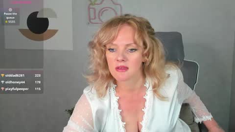 Victoria My schedule for the week 2 GMT 3am-9am TuWeThFrSa online show from 05.22.26