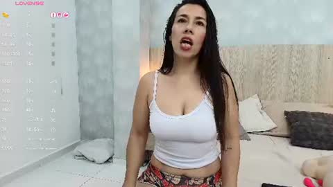 Snapshot of victoria_pachon chatting on 06.28.26 victoria_pachon online show from 06.28.26