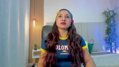 VICTORIA  online show from 07.03.26