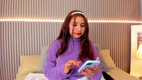 VICTORIA  online show from 07.17.26