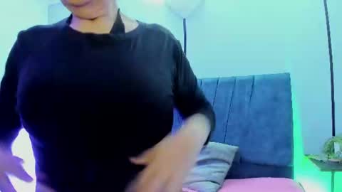 victoriaa_anderson_ online show from 06.26.26