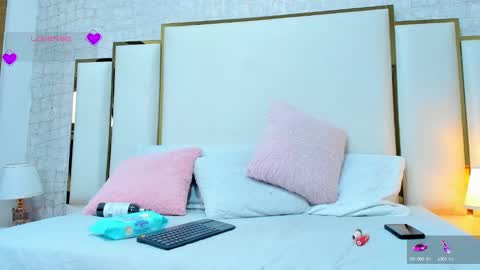 Victoria Sofia online show from 03.12.25