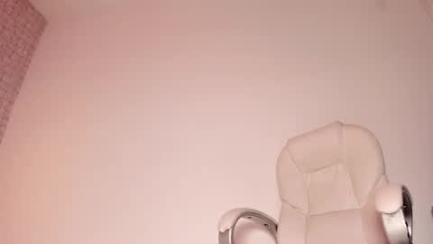 Victoria Sofia online show from 03.12.25