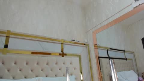 Victoria Sofia online show from 10.05.25