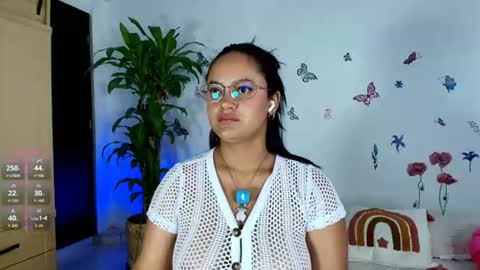 Victoria online show from 07.25.26