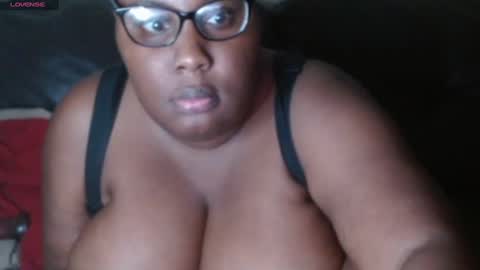Snapshot of victorialuv22 chatting on 01.18.25 victorialuv22 online show from 01.18.25