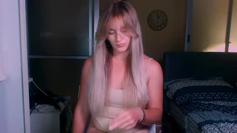 Eva and Victor online show from 10.14.25