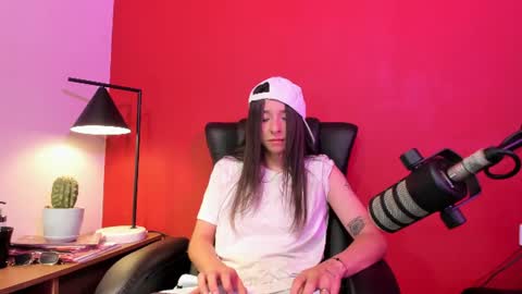 victoriazaenz online show from 07.14.26