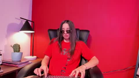 victoriazaenz online show from 07.26.26