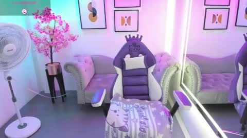 Victoria.  online show from 05.09.26