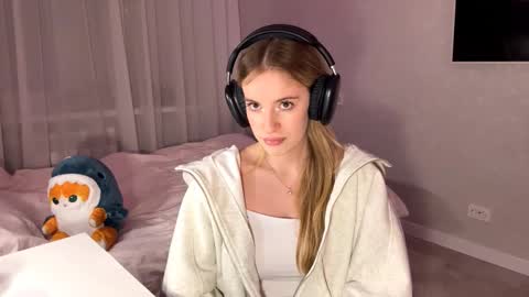 Vikki online show from 12.03.25