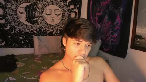 Snapshot of victorino_jhonson chatting on 12.24.24 Victorino Jhonson online show from 12.24.24