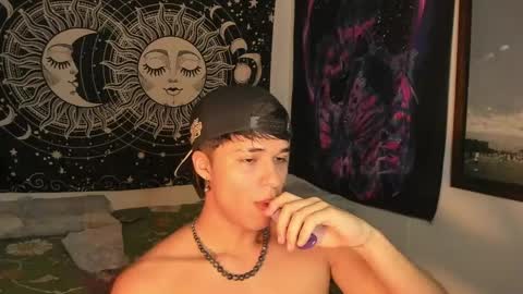 Snapshot of victorino_jhonson chatting on 01.10.25 Victorino Jhonson online show from 01.10.25