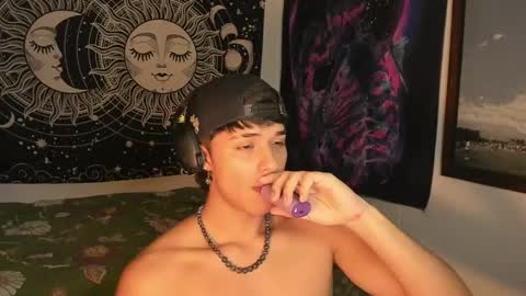 Snapshot of victorino_jhonson chatting on 01.11.25 Victorino Jhonson online show from 01.11.25