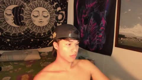 Snapshot of victorino_jhonson chatting on 03.11.25 Victorino Jhonson online show from 03.11.25