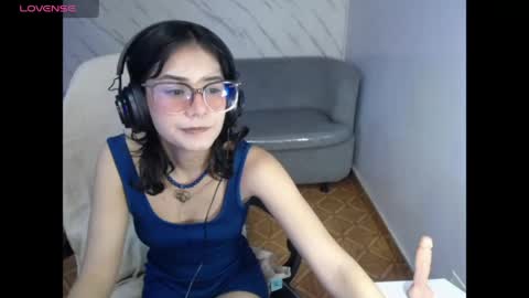 Snapshot of victorycat_v chatting on 04.28.26 Live 1000pm 600am COLOMBIAN HOUR online show from 04.28.26