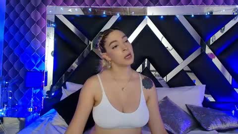victtoria lee online show from 04.30.26