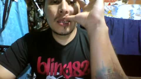 Snapshot of viernes1010 chatting on 06.20.26 viernes1010 online show from 06.20.26