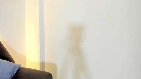 Victoria Strong online show from 12.29.24