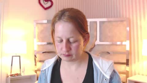 Violeta online show from 12.23.24