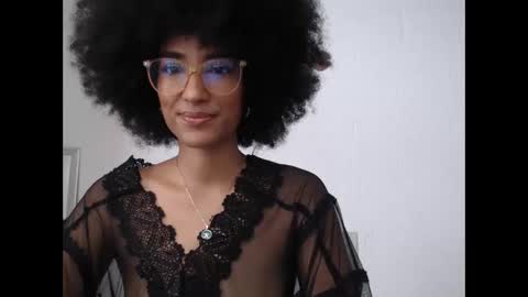 viiolettaaa online show from 05.05.26