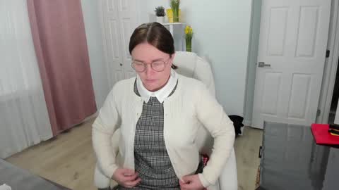 Snapshot of vika7333 chatting on 02.06.25 Ukrainian-woman online show from 02.06.25