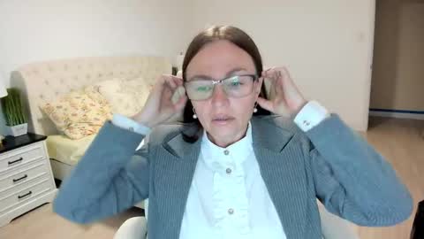 Snapshot of vika7333 chatting on 09.23.25 Ukrainian-woman online show from 09.23.25