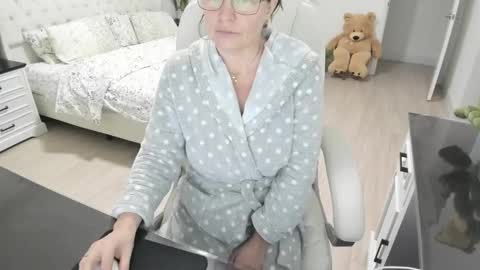 Ukrainian-woman online show from 02.17.26