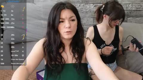 follow my fansly  online show from 04.20.26