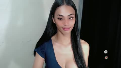 Snapshot of vikkylustfull chatting on 01.26.25 vikkylustfull online show from 01.26.25