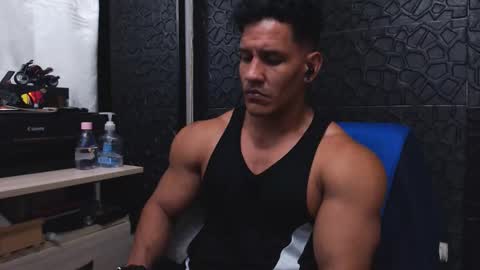 Viktor Herrera online show from 09.18.25