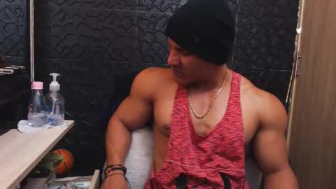 Viktor Herrera online show from 11.10.25