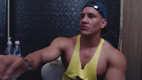 Viktor Herrera online show from 12.22.25