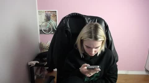 viktoria_lovely online show from 04.10.26