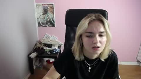 viktoria_lovely online show from 06.19.26
