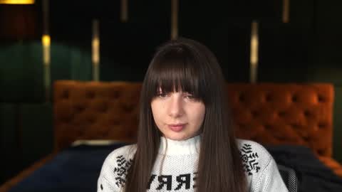 Snapshot of viktoria_storm chatting on 12.13.24 Alisa online show from 12.13.24