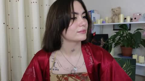 Snapshot of viktoriamoore chatting on 05.10.26 viktoriamoore online show from 05.10.26