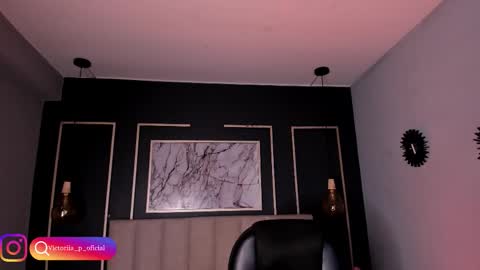 Victoria online show from 11.28.25