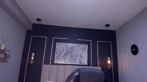 Victoria online show from 12.02.25